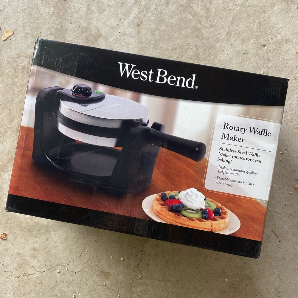 NIB waffle maker